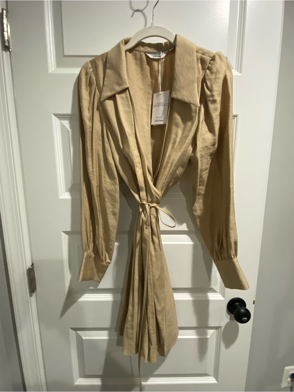Paris Atelier beige wrap dress - NWT
